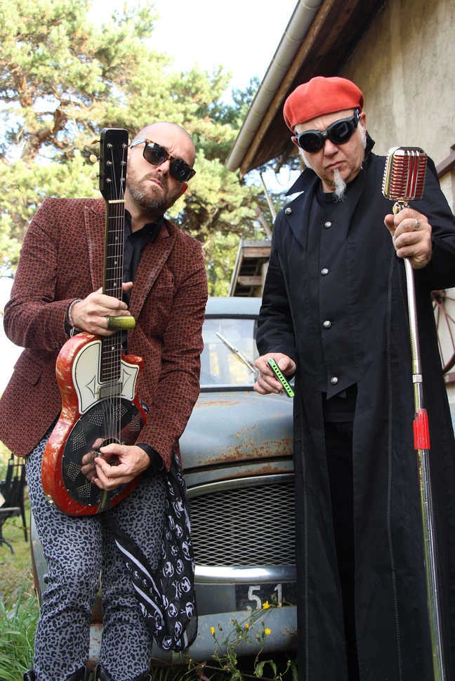 Blues2Men